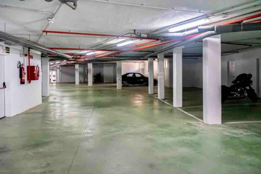 Luxury Apartamento En Rio Real Marbella Eksteriør billede